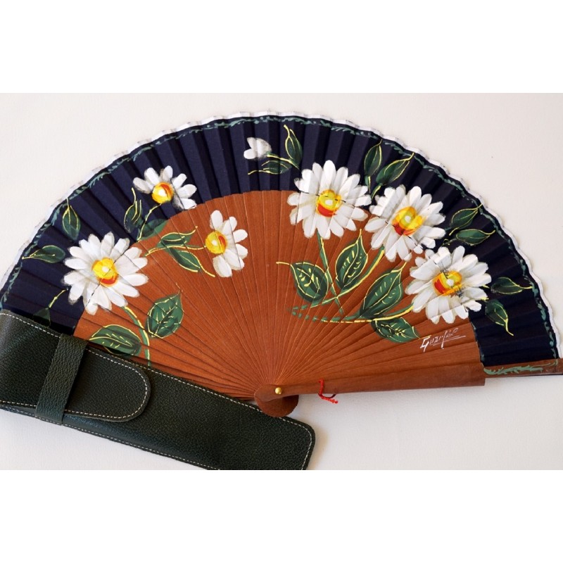 Martina mit Etui